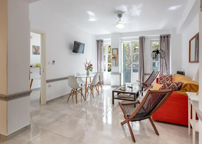 Psiri Gem From In Vivo Apartments- Spacious 1St Floor Apartment With Balcony In Athens' Historic Center